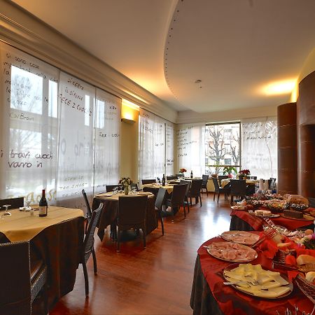 Residence Hotel Torino Uno Bagian luar foto