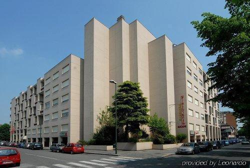 Residence Hotel Torino Uno Bagian luar foto
