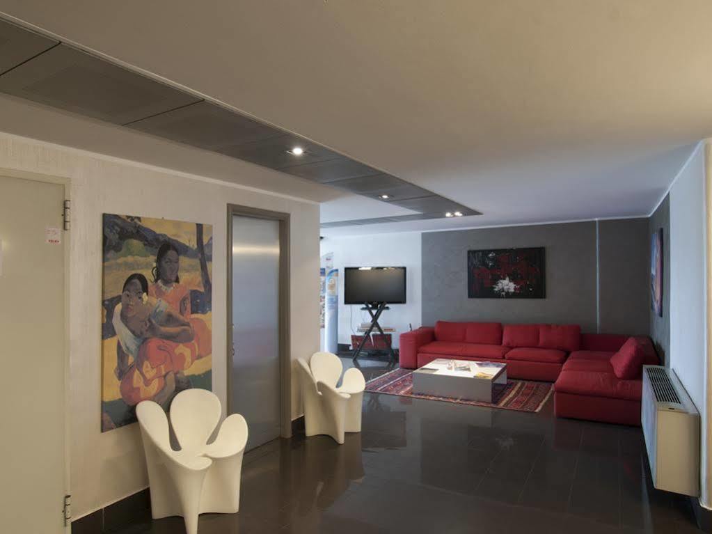 Residence Hotel Torino Uno Bagian luar foto