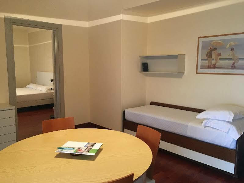 Residence Hotel Torino Uno Bagian luar foto